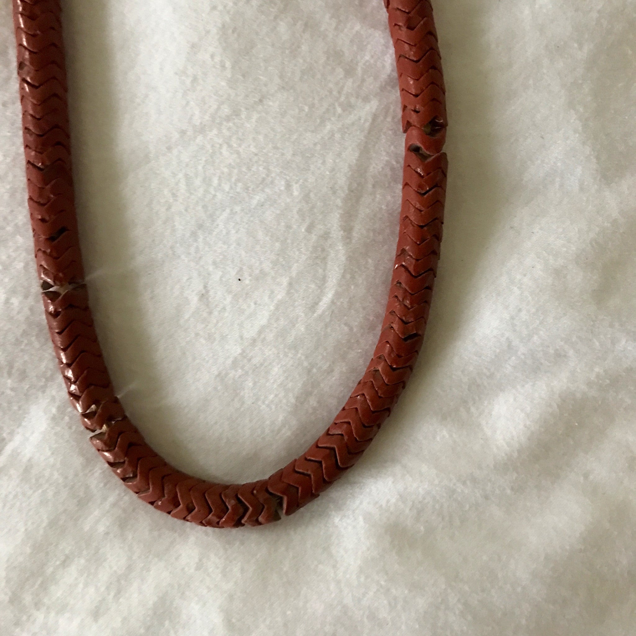 vintage snake vertebrea trading beads 02
